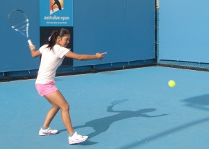 4月からフランスやイタリアで開催される大会に出場する予定の辻佳奈美選手