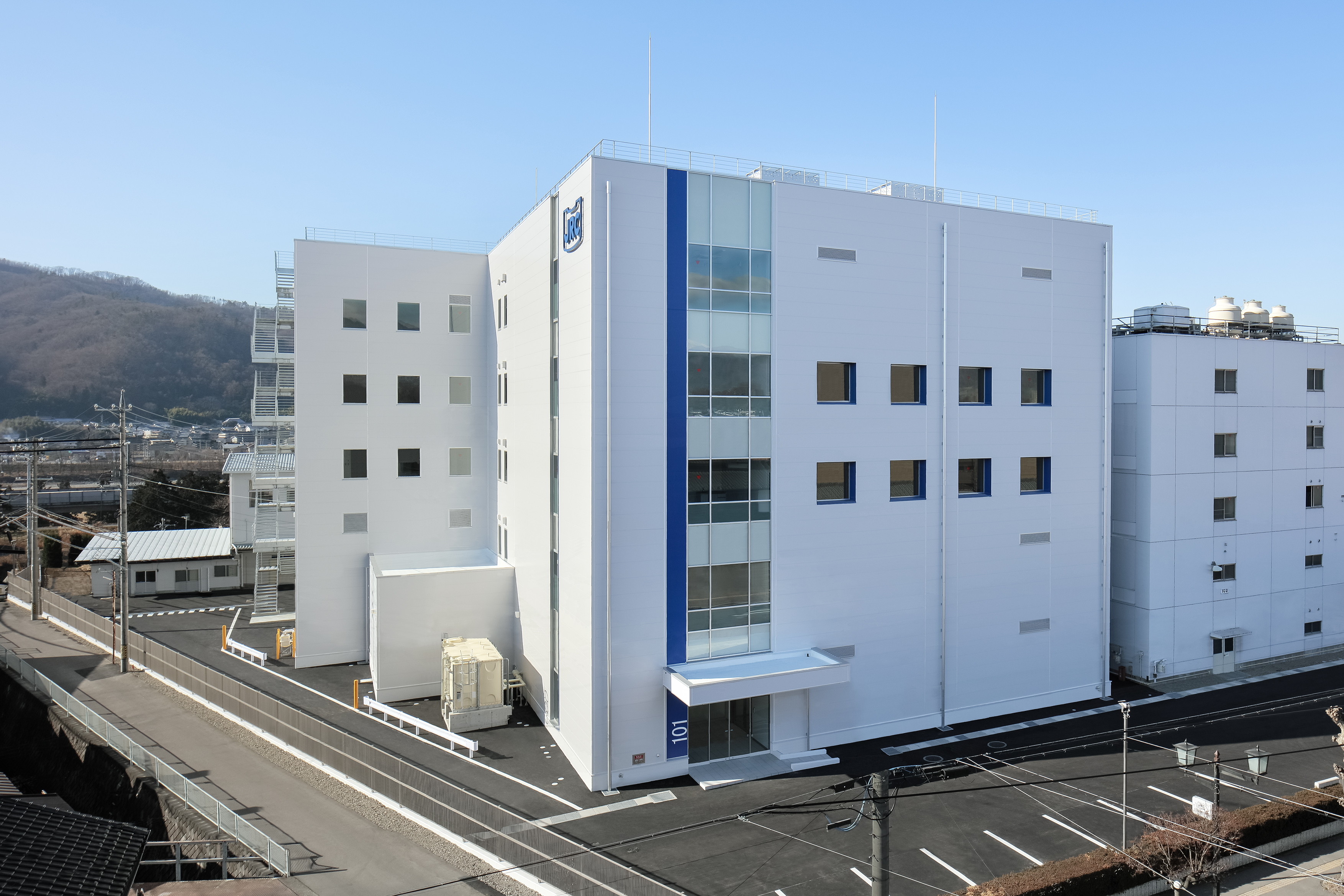 落成した本社工場メディカル棟