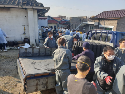 Briquettes-of-love delivery