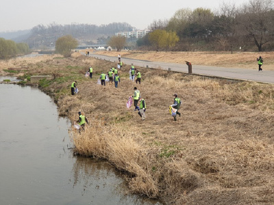 River purification activities
