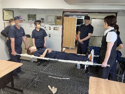 Training for Carrying Out the Injured