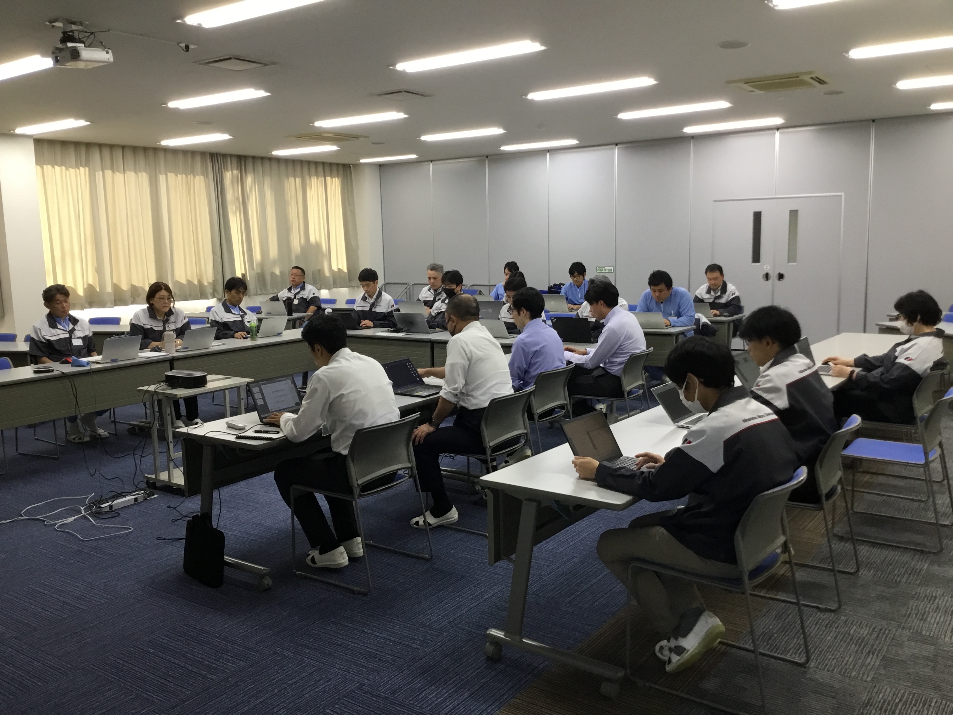 情報セキュリティに関する机上訓練の様子
