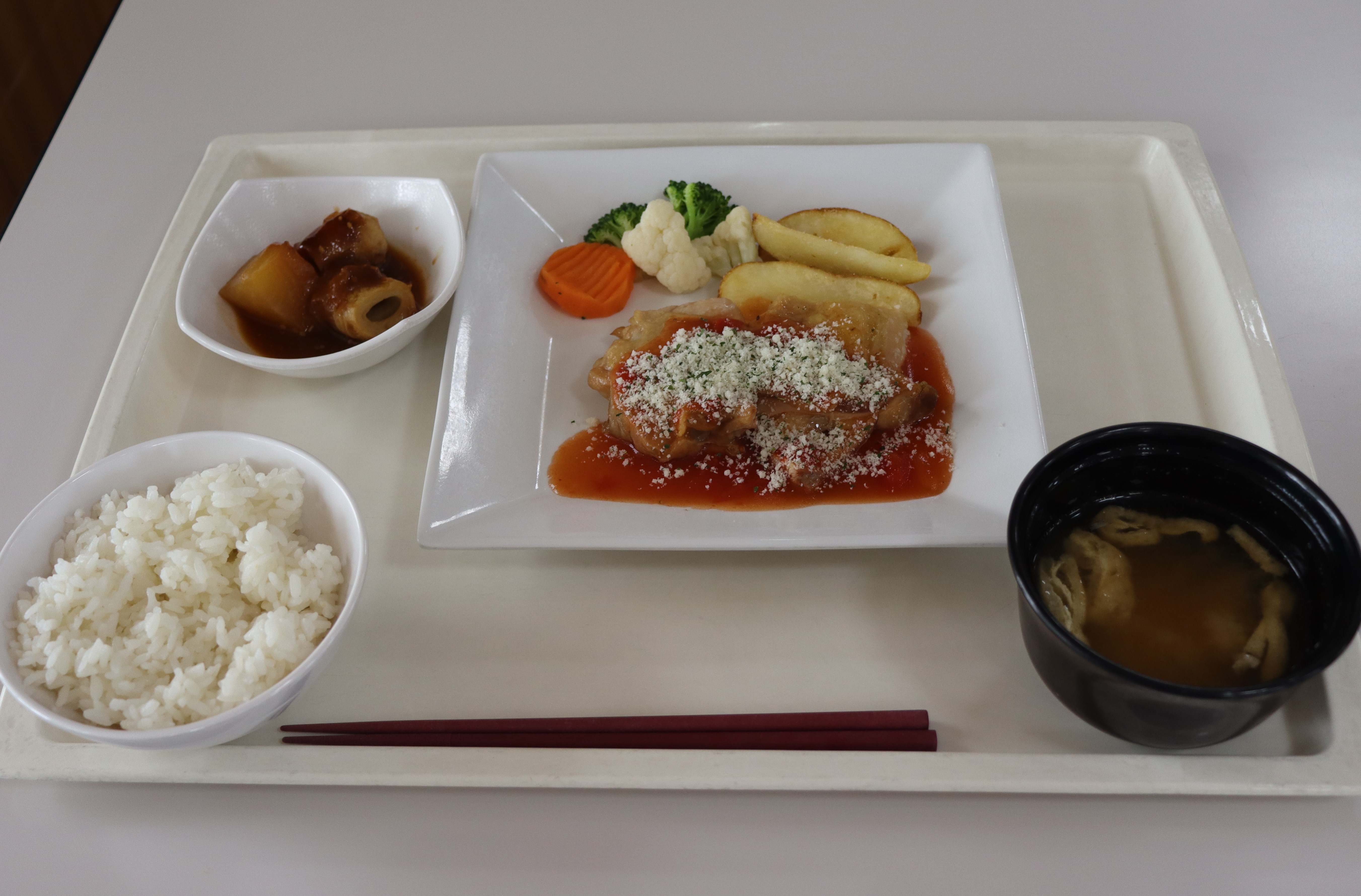 社員食堂にて提供している「TFT（TABLE FOR TWO）」メニュー